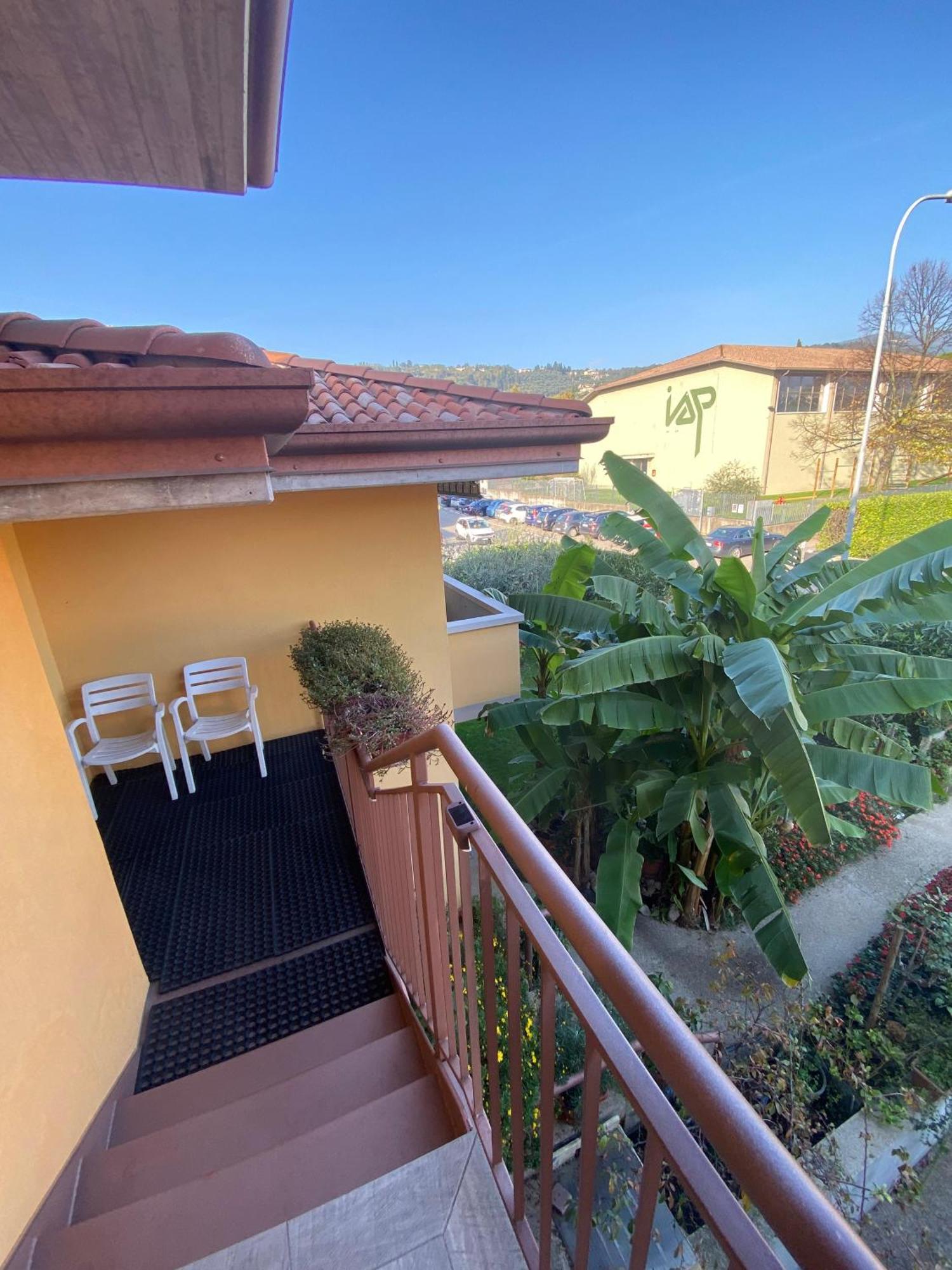 Welcome Traveller Divine Cecile Garda  Exterior foto